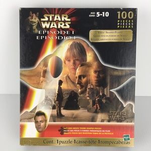 NEW Star Wars Jigsaw Puzzle 100 Pieces Yoda Shaped Puzzle